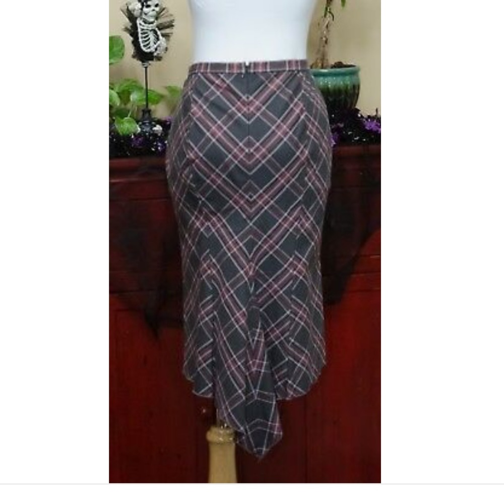 Low back Victoria’s Secret 14 Plaid Skirt SEXY